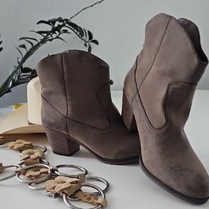 Women's Brown Ankle Boots